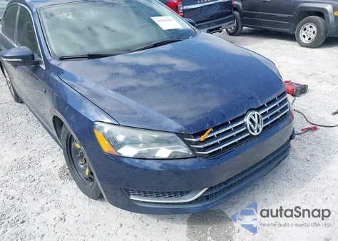 2012 Volkswagen Passat 2.5L Sel z USA, uszkodzony, nr VIN 1VWCH7A32CC072776